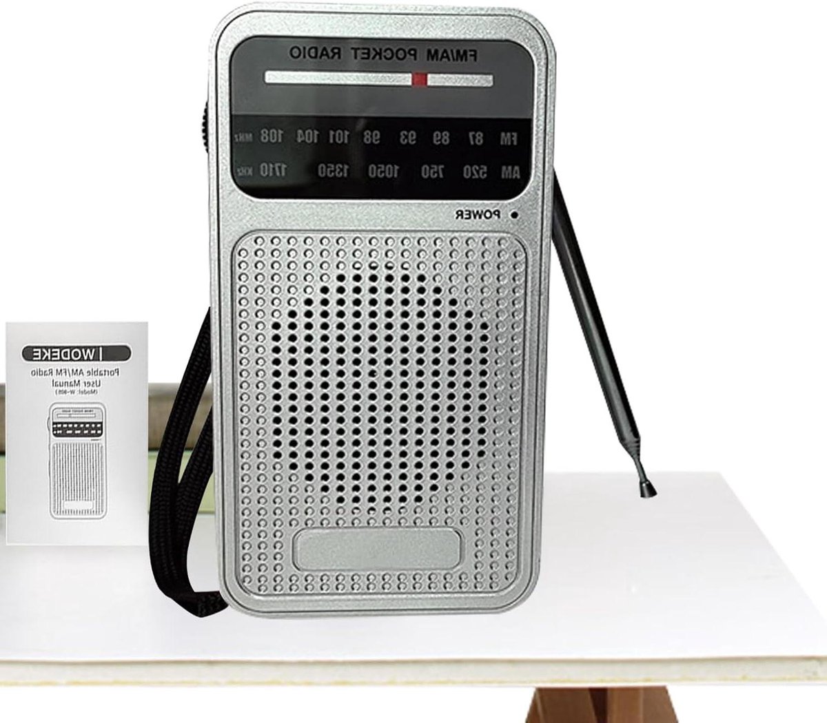 Transistorradio Op Batterijen - Draagbare FM Radio - Kamperen en Reizen - Verbeterde Signaalhelderheid - 13x7.2x3.1cm - Zilver
