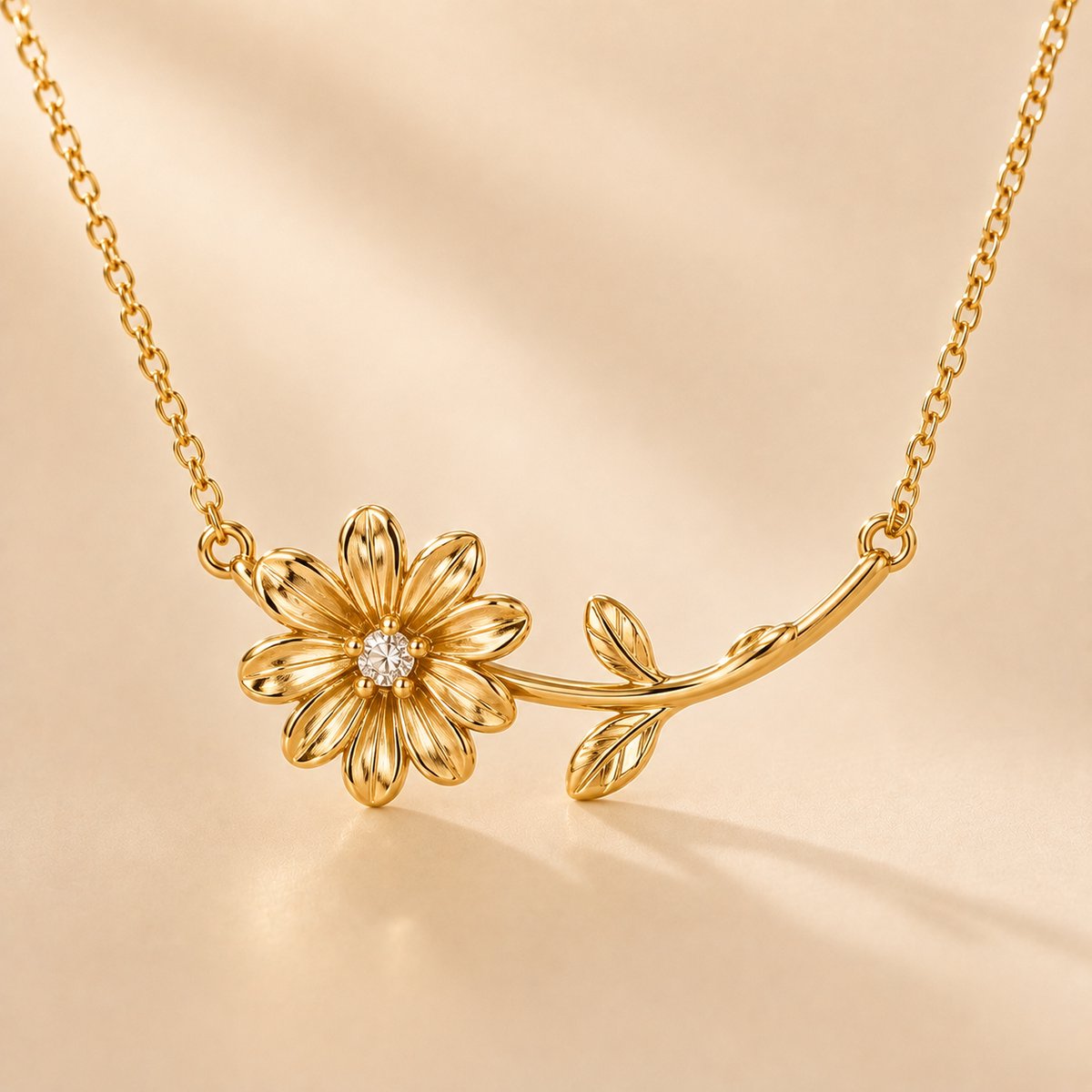 Maevi® Ketting met Geboortebloem & Geboortesteen - Kleur: Goud - Maand: April - Roestvrijstaal / RVS / Stainless Steel - Hoge Kwaliteit - Verkleurt niet - Incl. Luxe Verpakking - Cadeau Dames / Moeder / Mama - Kraamcadeau / Geboortecadeau