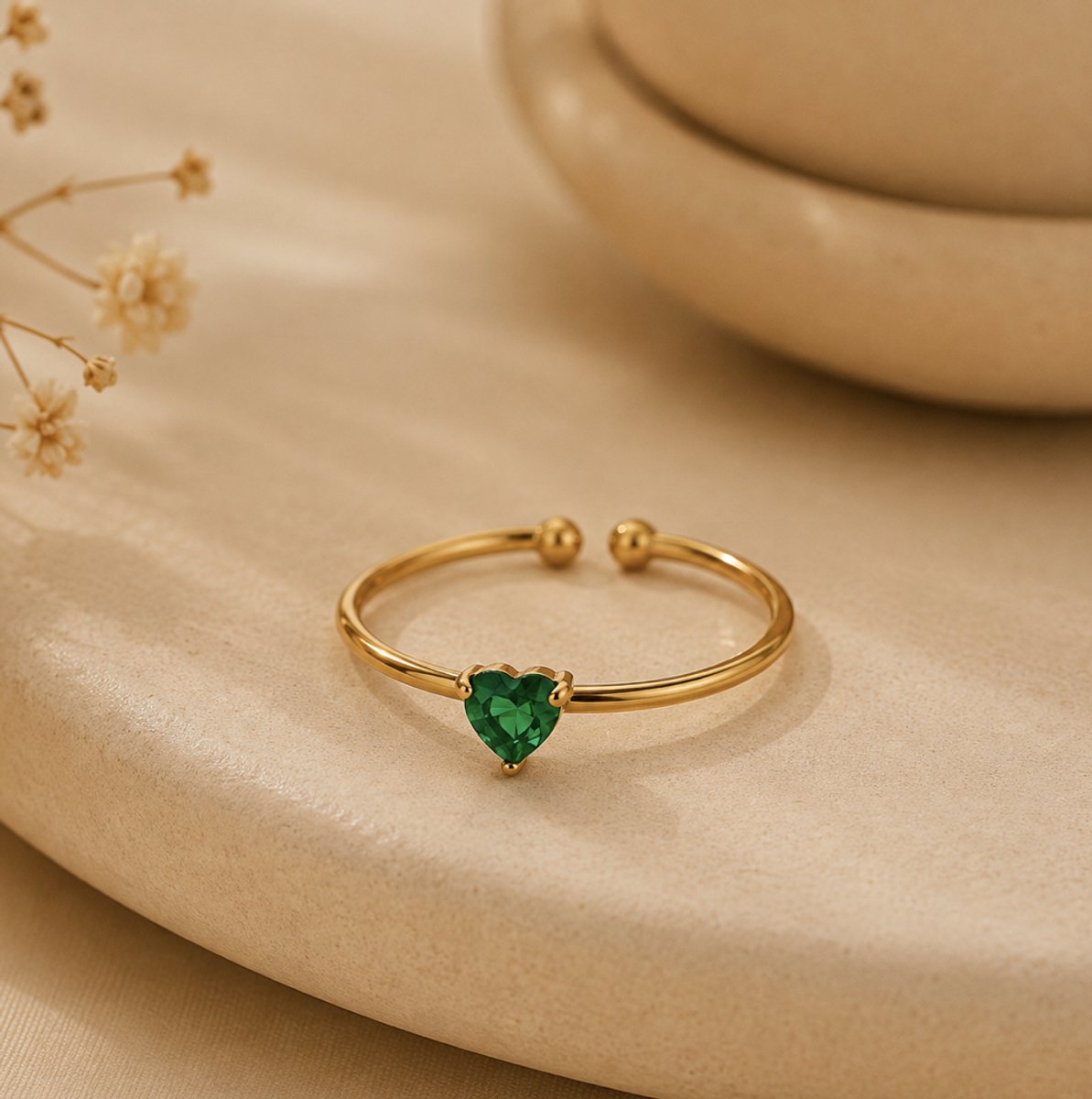 Maevi® Geboortesteen Ring - Maand: Mei - Geboortesteen / Geboorte Cadeau - Kraamcadeau - Ring / Sieraad - Geboortesteen / Birthstone - Hoge Kwaliteit - Roestvrijstaal / RVS / Stainless Steel - Verkleurt Niet - Incl. Luxe Verpakking - Verstelbaar