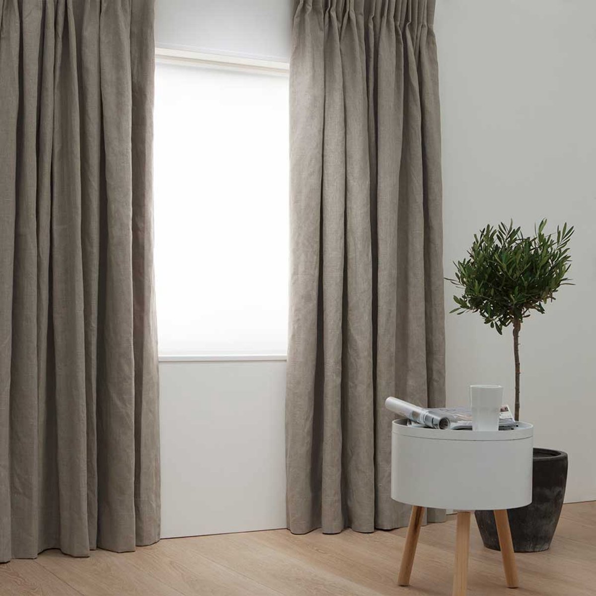 Linnen Gordijnen® Klant-en-klaar Gordijn van 100% linnen 140 x 270 cm ~ Naturel 153 ~ Gevoerd/Verduisterend
