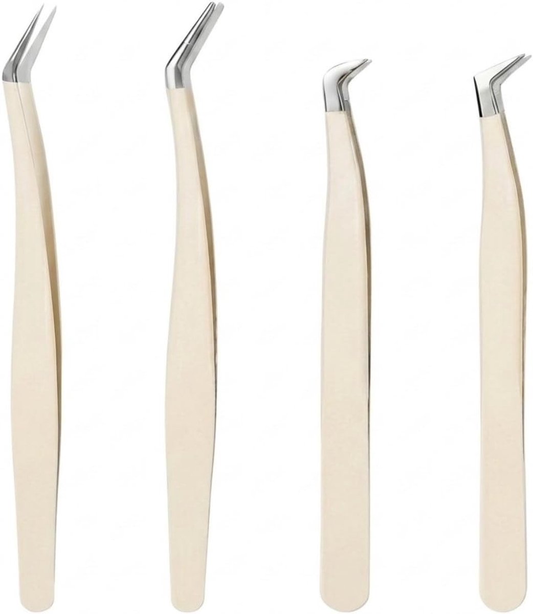 Set van 4 Roestvrijstalen Wimpertangen met Gouden Pincetten en Diverse Puntvormen voor Precisie Wimperextensions en Make-up Toepassingen