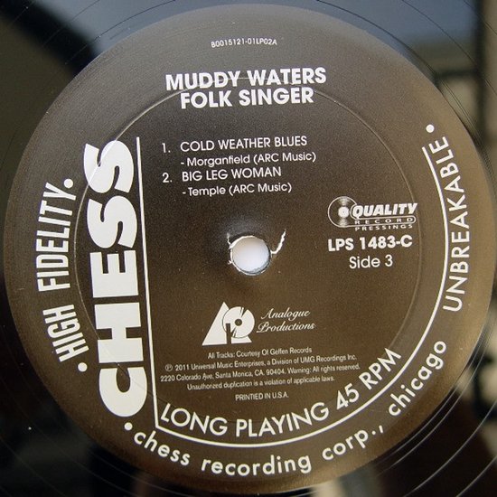 Zwart label van Muddy Waters Folk Singer vinyl, kant 3, met nummers.