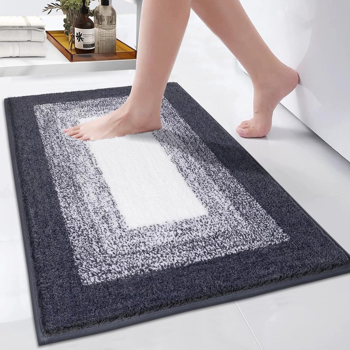 SnelShoppen - Microfiber Badmat Extra Zacht en Fluffy 60x90cm Donkergrijs - Antislip, Wasbaar, Waterabsorberend Badkamer Tapijt voor Luxe Comfort