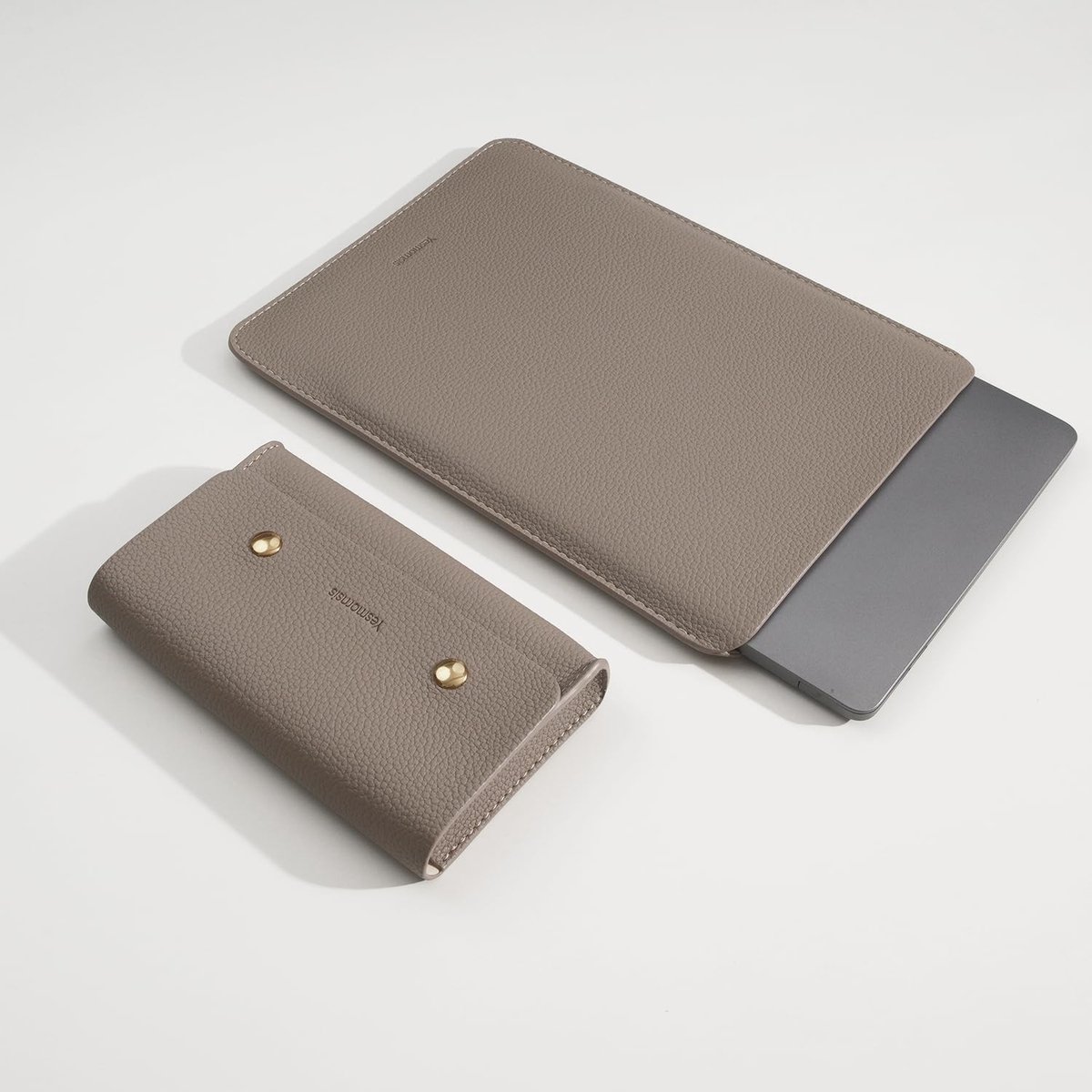 SnelShoppen - PU Leren Gevoerde Laptop Sleeve 16 Inch voor MacBook Pro 15, Geschikt voor 15 Inch Laptops, Camel Kleur, Inclusief Organizer Bag