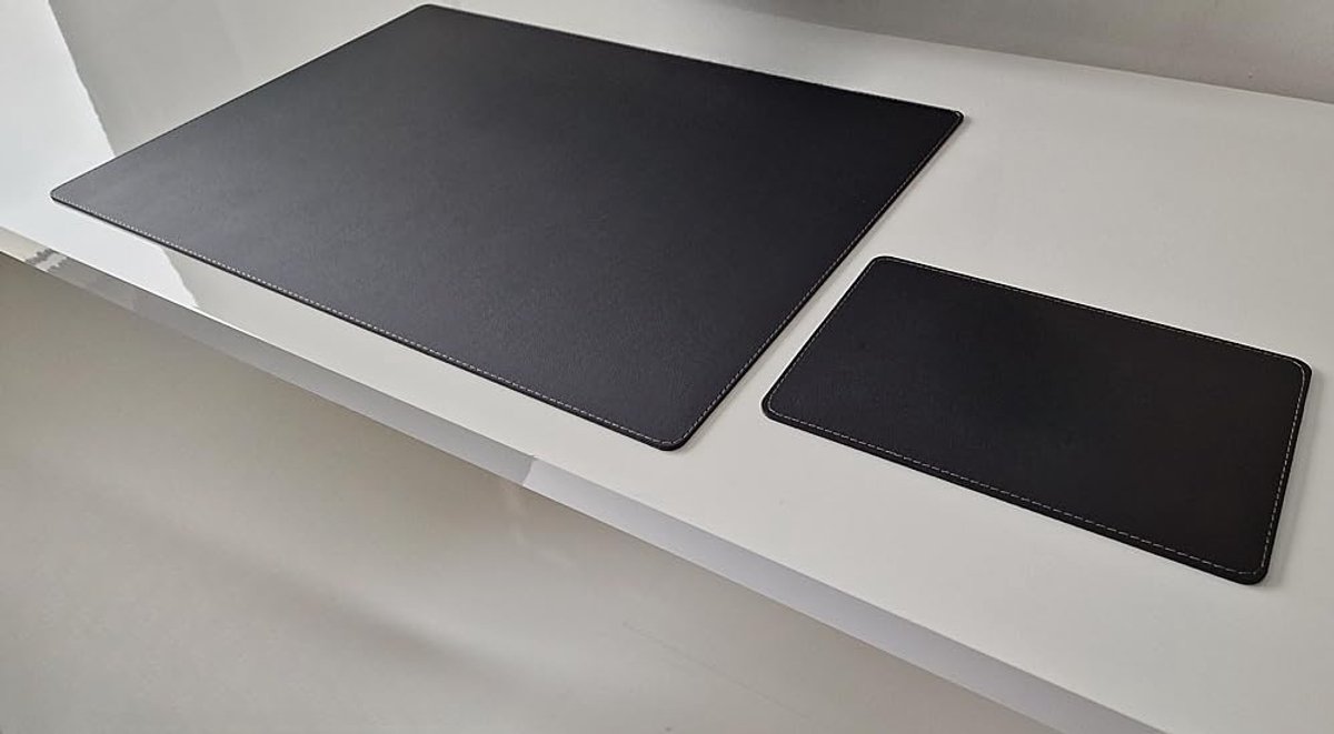 SnelShoppen - Desk Pad met Muismat Sanftlux Leer 70x50 cm - 12 Kleuren - Ideaal voor Thuiswerk, Kantoor en Gaming - Luxe Ondergrond met Zwarte Naad