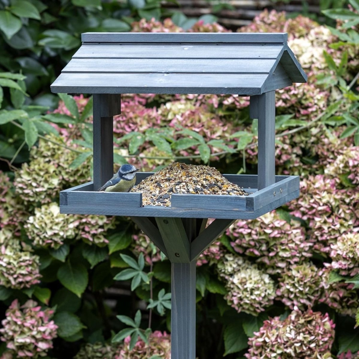Voedertafel voor Vogels - Houten Voederplaat - Beschermd tegen Regen - Eenvoudige Montage - Voor Mezen en Mussen