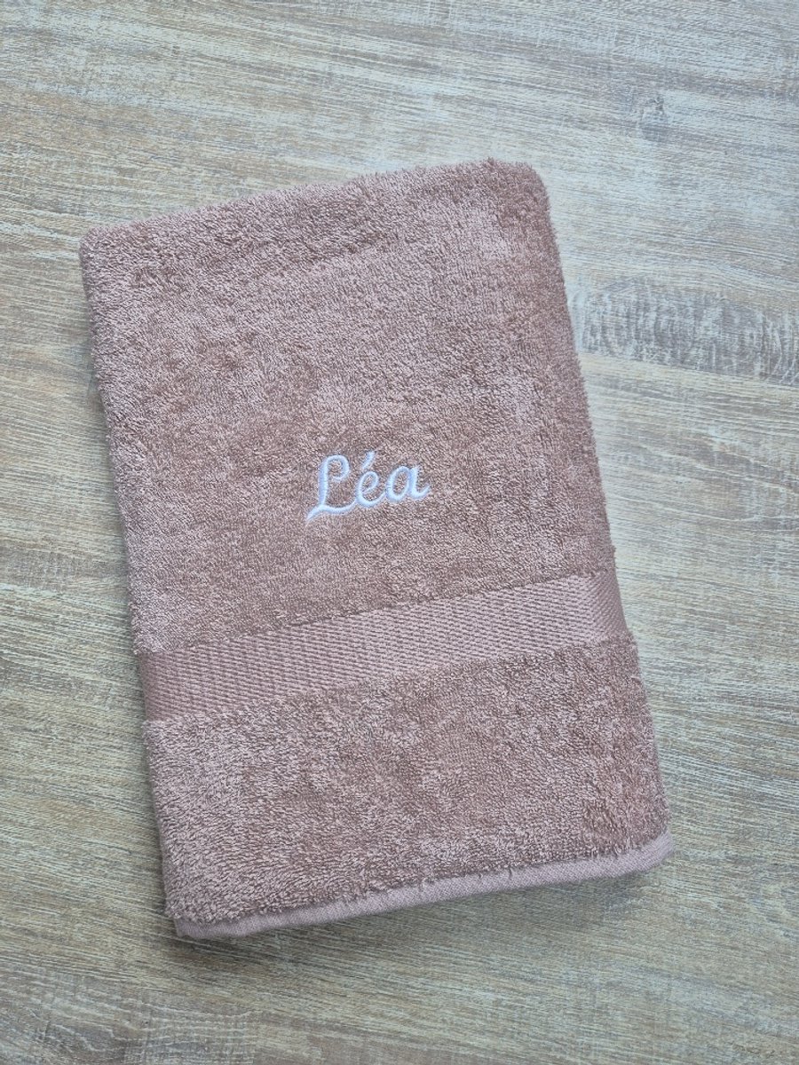Gepersonaliseerde handdoek stone met naam geborduurd