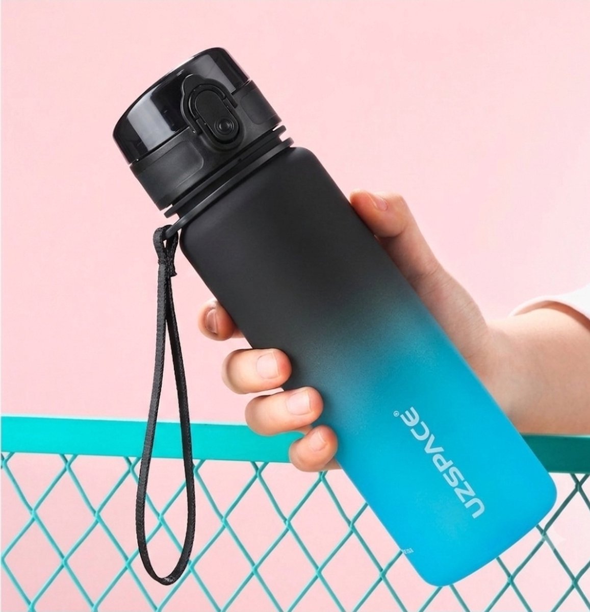 UZSPACE Waterfles - Drinkfles 500 ml – BPA-Vrije Tritan Waterfles – 100% Lekvrij – Herbruikbare Sportfles met 1-Klik Deksel – Voor School, Sport & Kantoor – Zwart/Blauw
