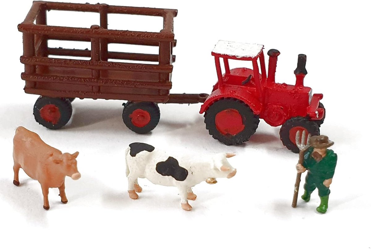 Figuren schaal Z 1:220, boer met 2 koeien, tractor en aanhanger, modelspoor toebehoren