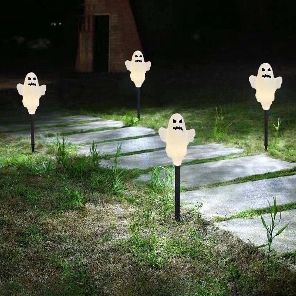 Halloween spookpadverlichting - 5-delige gloeiende spookgrondverlichting - Waterdichte Halloween buitenverlichting op zonne-energie - Decoratieve spookverlichting voor buiten - Voor tuinen, terrassen, paden, gazons en feesten - Wit