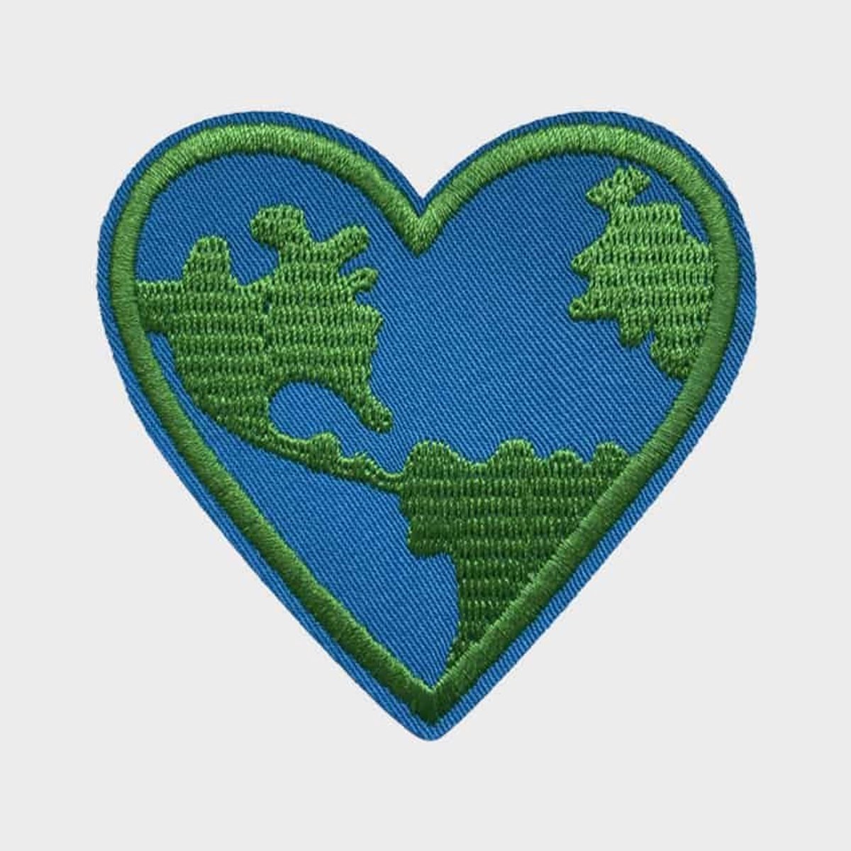 Patchy® – Wereldhart Strijk Embleem Patch 9 x 7 cm