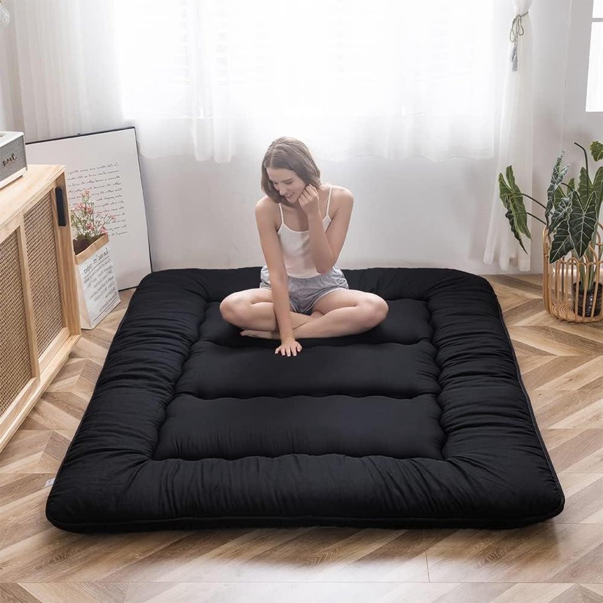 Japanse Vloermatras - Opvouwbaar futon - Gasten ontvangen - Met geheugenschuim - 150x200cm - Zwart