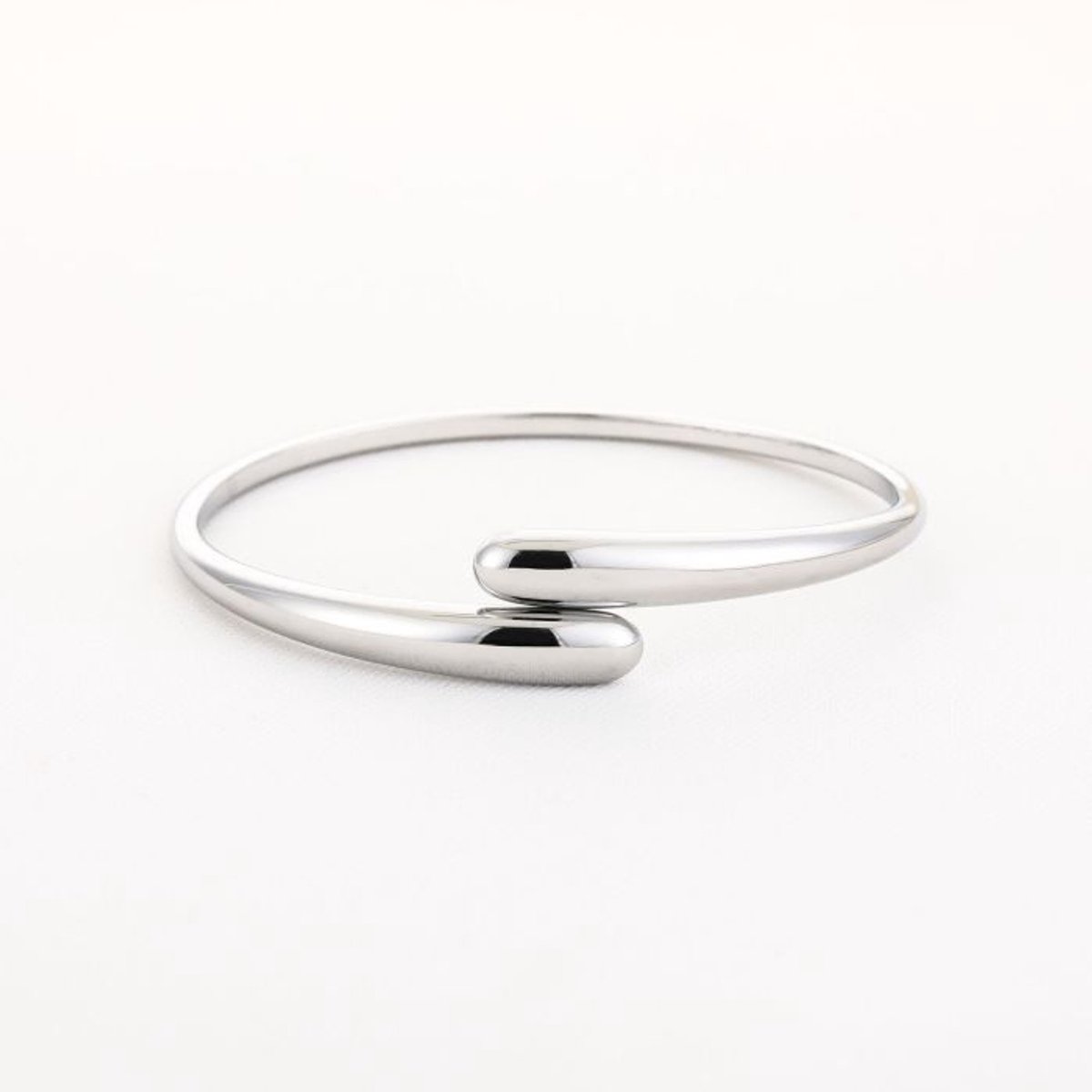 Bijoutheek Armband (Sieraad) Huggie Bangle Zilverkleurig