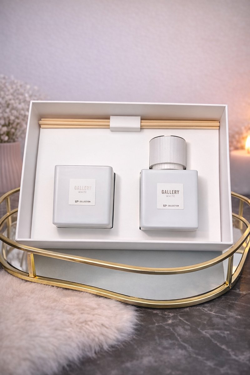 Luxe Giftset – Geurkaars & Geurstokjes in Wit  | Viva Femme | Kaarsen | Geurstokjes | Cadeau | Wonen