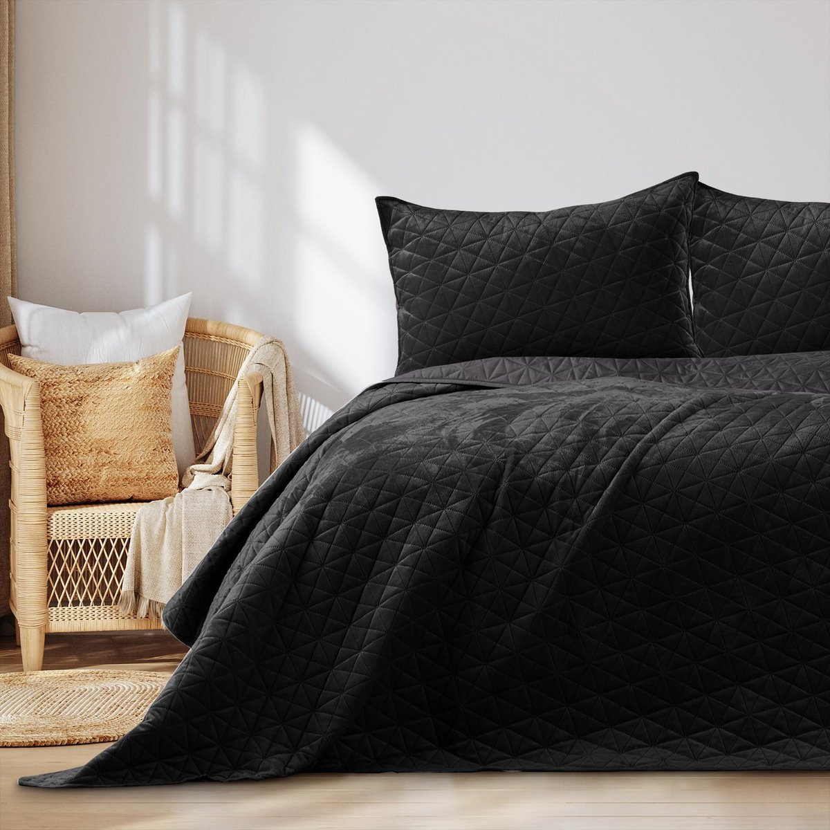 Omgoods - Bedspread 200x220 cm Zwart Dubbelzijdig Velvet Laila