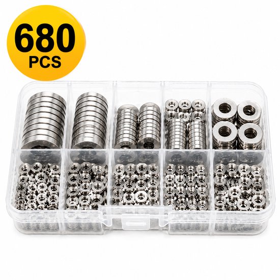 Een assortiment van 680 roestvrijstalen ringen, netjes gesorteerd in een transparante opbergdoos.