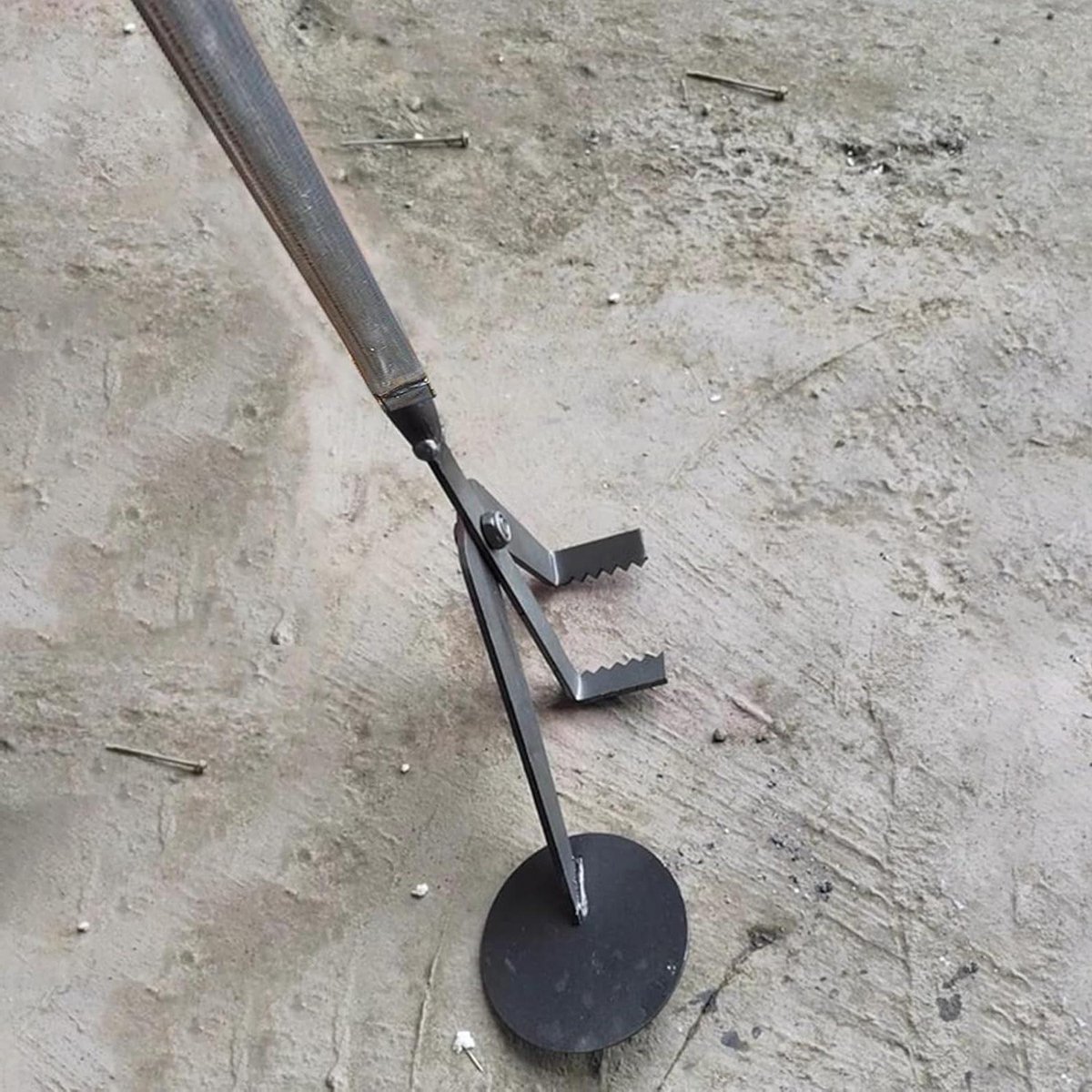 Onkruidtrekker Handmatig - Wortelverwijderaar Hefboom - Tuin Onderhouden - Gekartelde Kop - 103 cm - Zilver