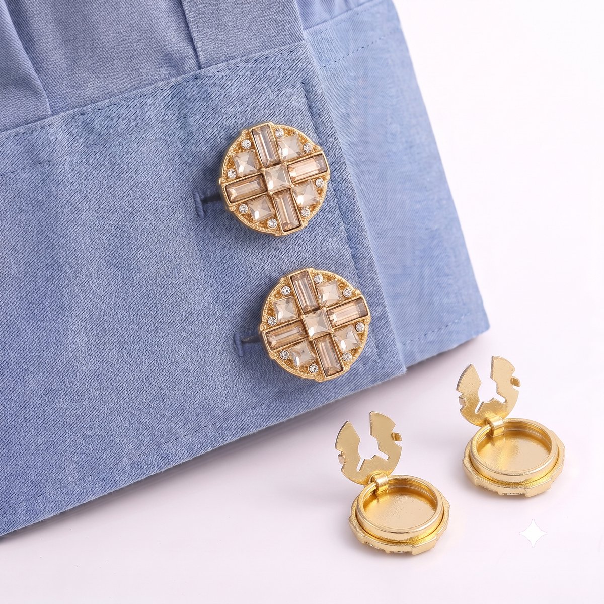 Button Covers Set van 2 - Knoop Covers voor Overhemden & Blouses - Geometrisch Motief met Baguette Kristallen - Manchetknopen Alternatief - Accessoires Cadeau - Bruin
