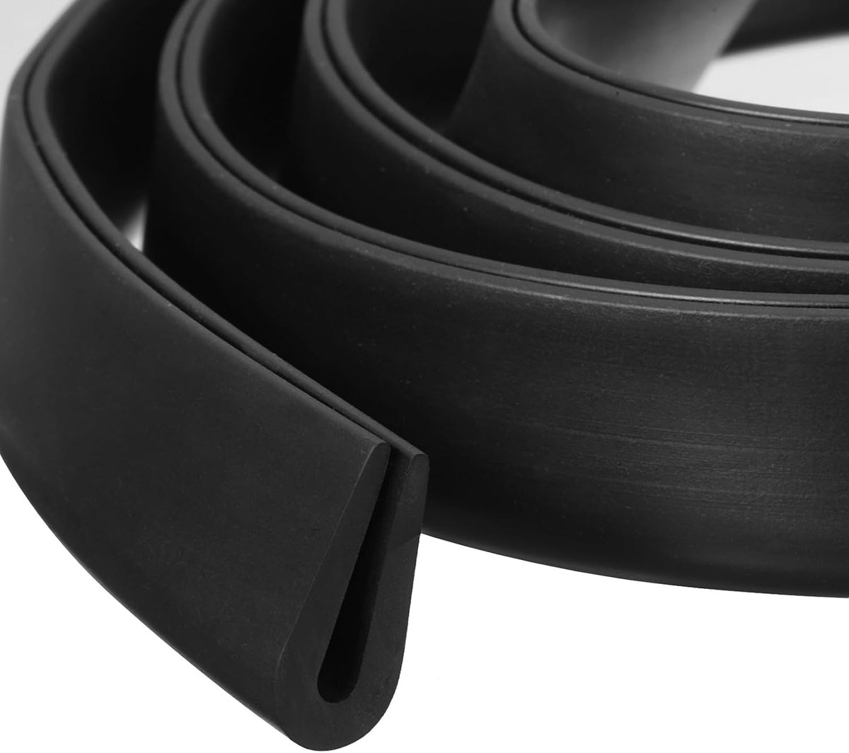 U-vormig beschermprofiel, randbescherming met rubberen afdichtingsstrips, 1 meter lang, rond, geschikt voor randen van 2,5 - 3 mm, 8 mm L x 18 mm H, zwart