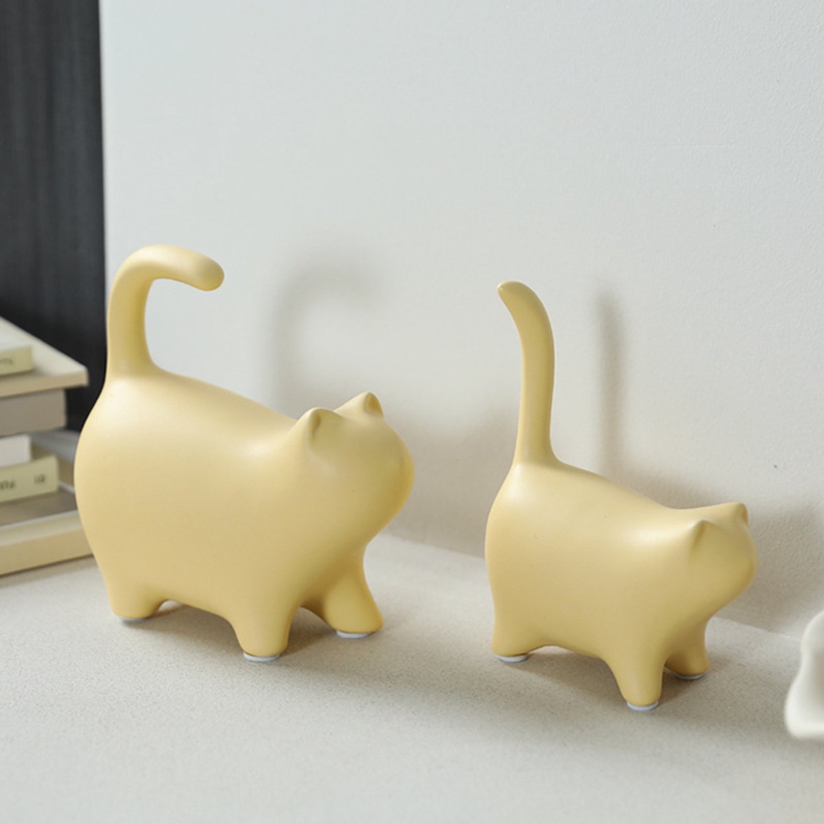Keramische kat decoratief beeldje, minimalistische tafeldecoratie,10,6*12,8 (klein) + 14,4*13,2 (groot), set van twee