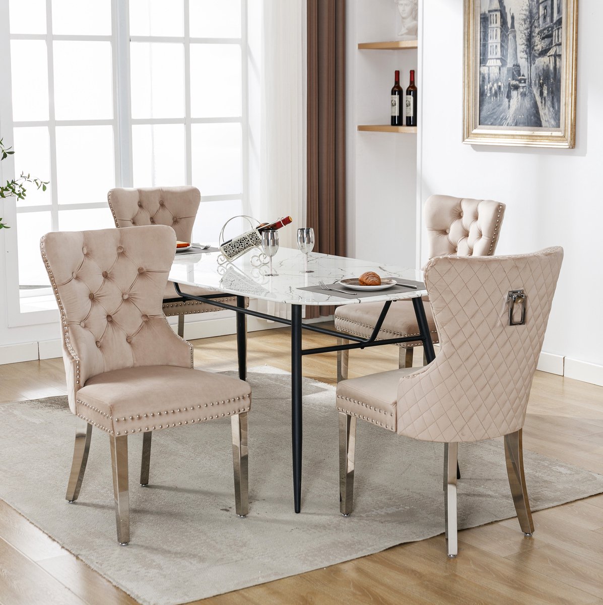 Wishdor Eetkamerstoel - Gecapitonneerde rugleuning en armleuningen - Metalen vierpoot - Klassiek - Woonkamer eetkamer restaurant - Velvet - Beige - 53 x 62,5 x 94,5 cm
