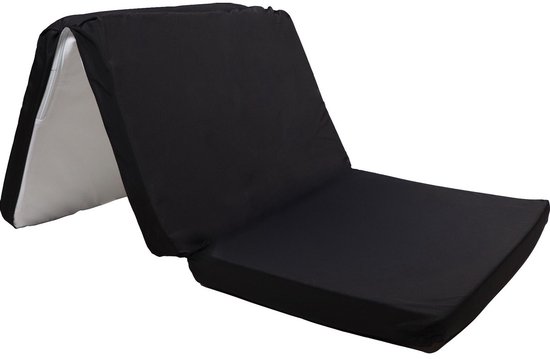 Zwart opvouwbaar matras in deels uitgeklapte positie.