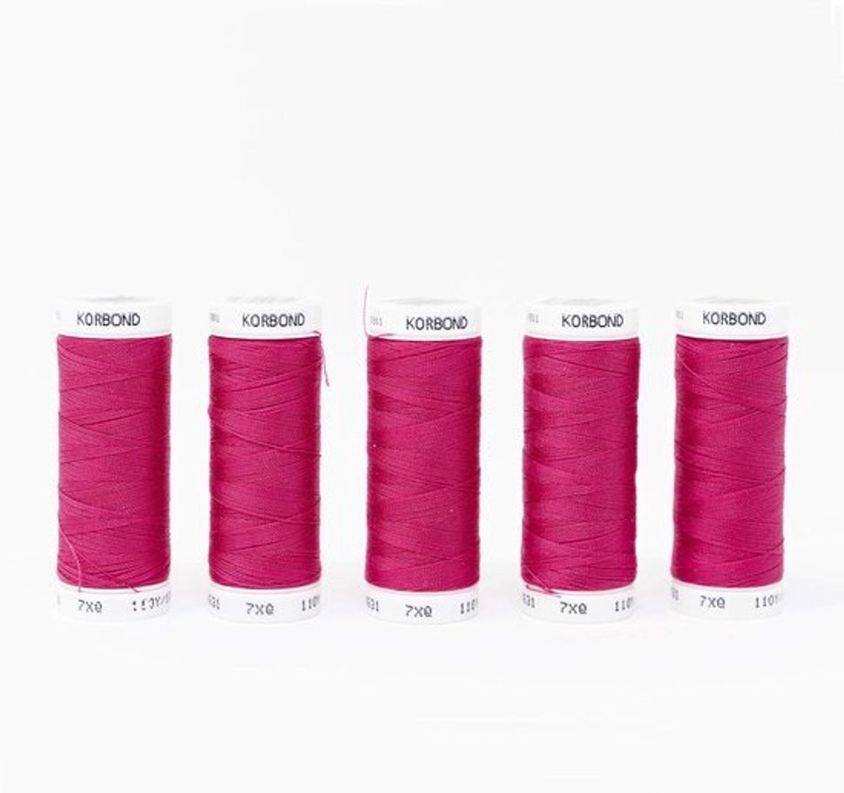 Polyester draad - Naaigaren - Knutselen en naaien - Lage wrijving - 500 meter - Fuchsia roze