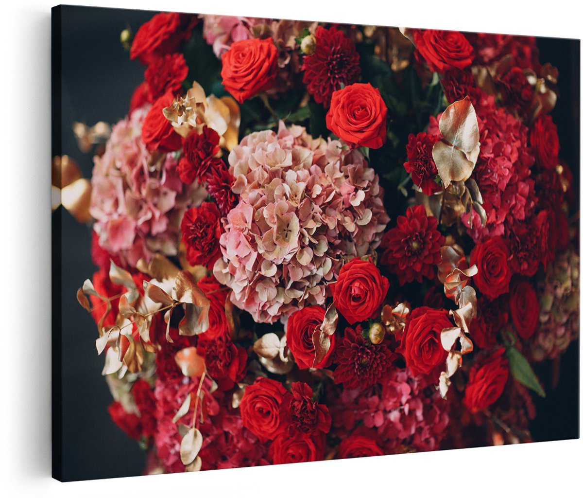 Artaza Canvas Schilderij Boeket Rode Bloemen - 150x100 cm - Groot - Foto Op Canvas - Wanddecoratie Woonkamer