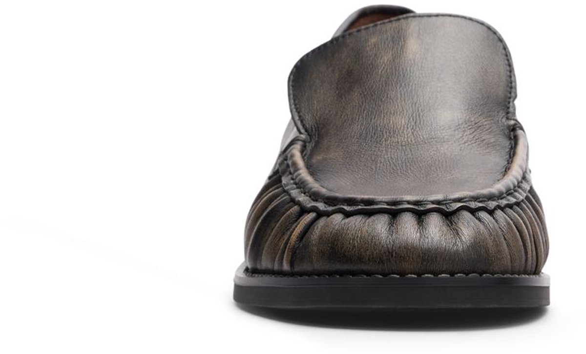 Sacha - Dames - Greywashed leren loafers met rimpel design - Maat 41
