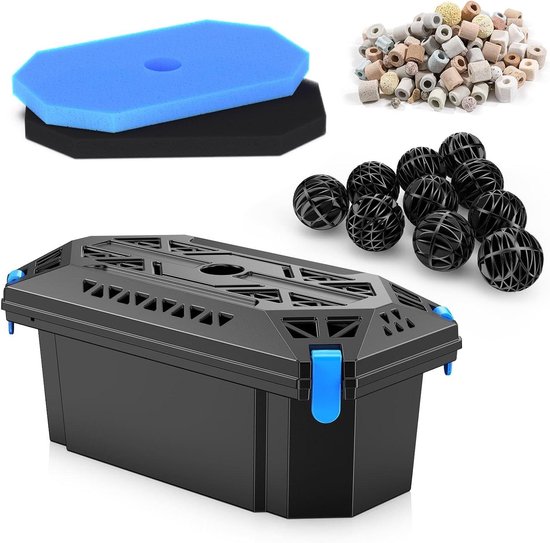 Zwarte filterbox met blauwe/zwarte sponzen, keramische ringen en bio-ballen voor vijverreiniging.