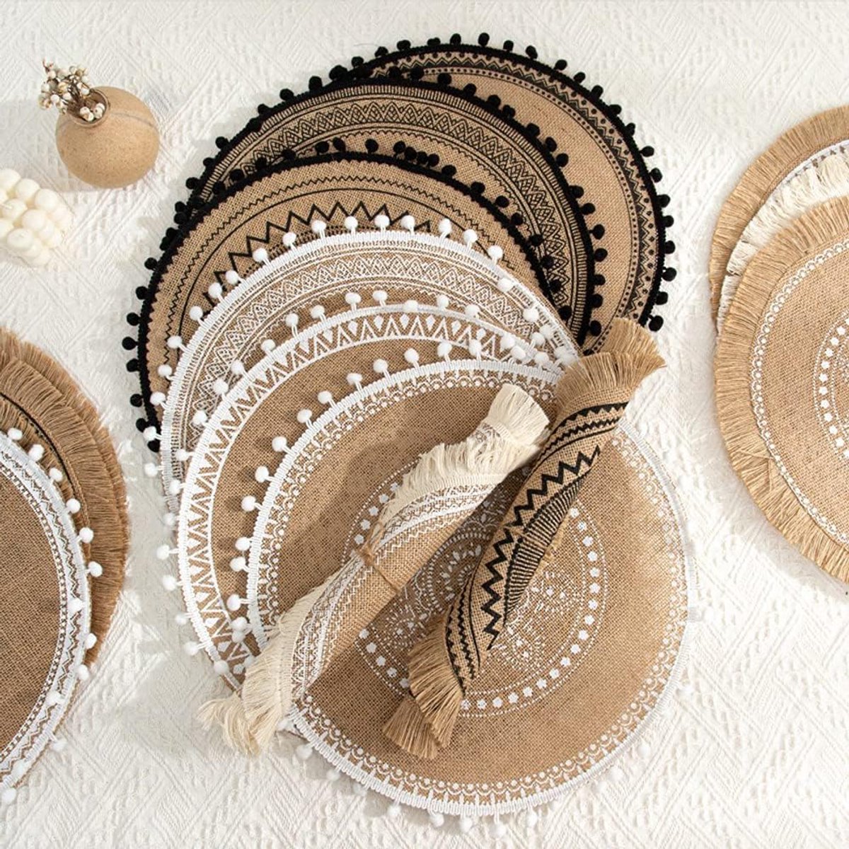 SnelShoppen - Ronde Geweven Placemat Set van 6, Boho Tafelsets van Jute met Mandala Kwast, Bohemian Retro Tafeldecoratie voor Feesten, Bruiloften, Keu