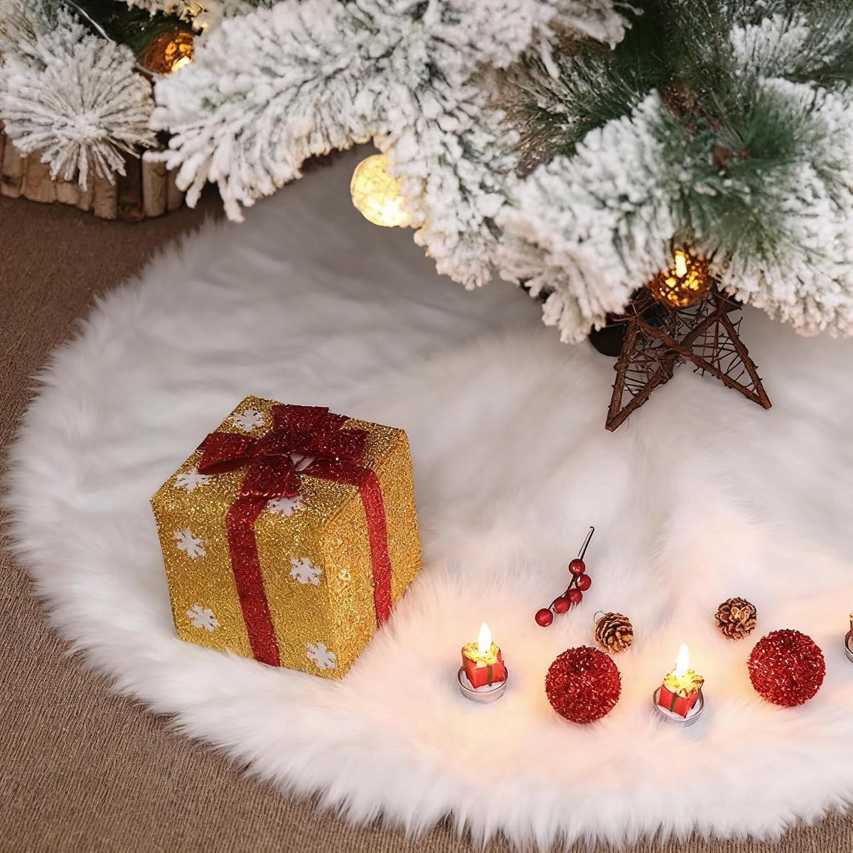 SnelShoppen - Kerstboomrok 120cm Rond Sneeuwvlok Wit Pluche Kerstboomdeken Onder Dennenboom, Kerstboom Tapijt voor Kerstversiering, Vloerdecoratie
