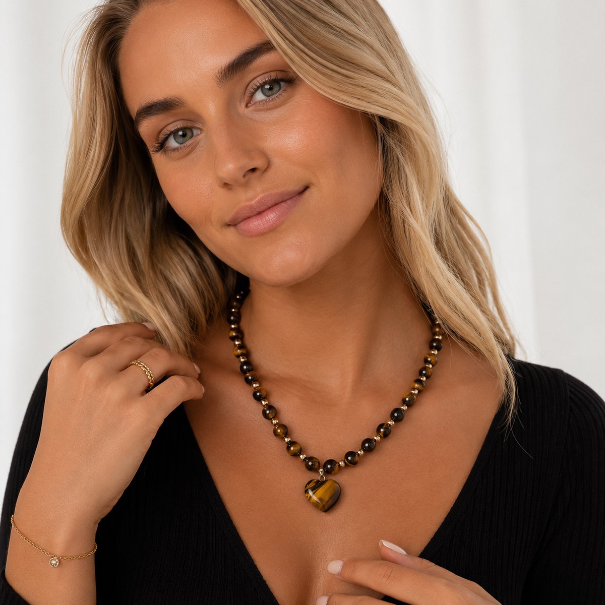 Luxamore® Handgemaakte Ketting Dames met Tijgeroog Hart Hanger – Bruine Natuursteen Kralen – Goudkleurige Boho Halsketting – Statement Ketting – Dames Sieraden – Cadeau voor Vrouwen