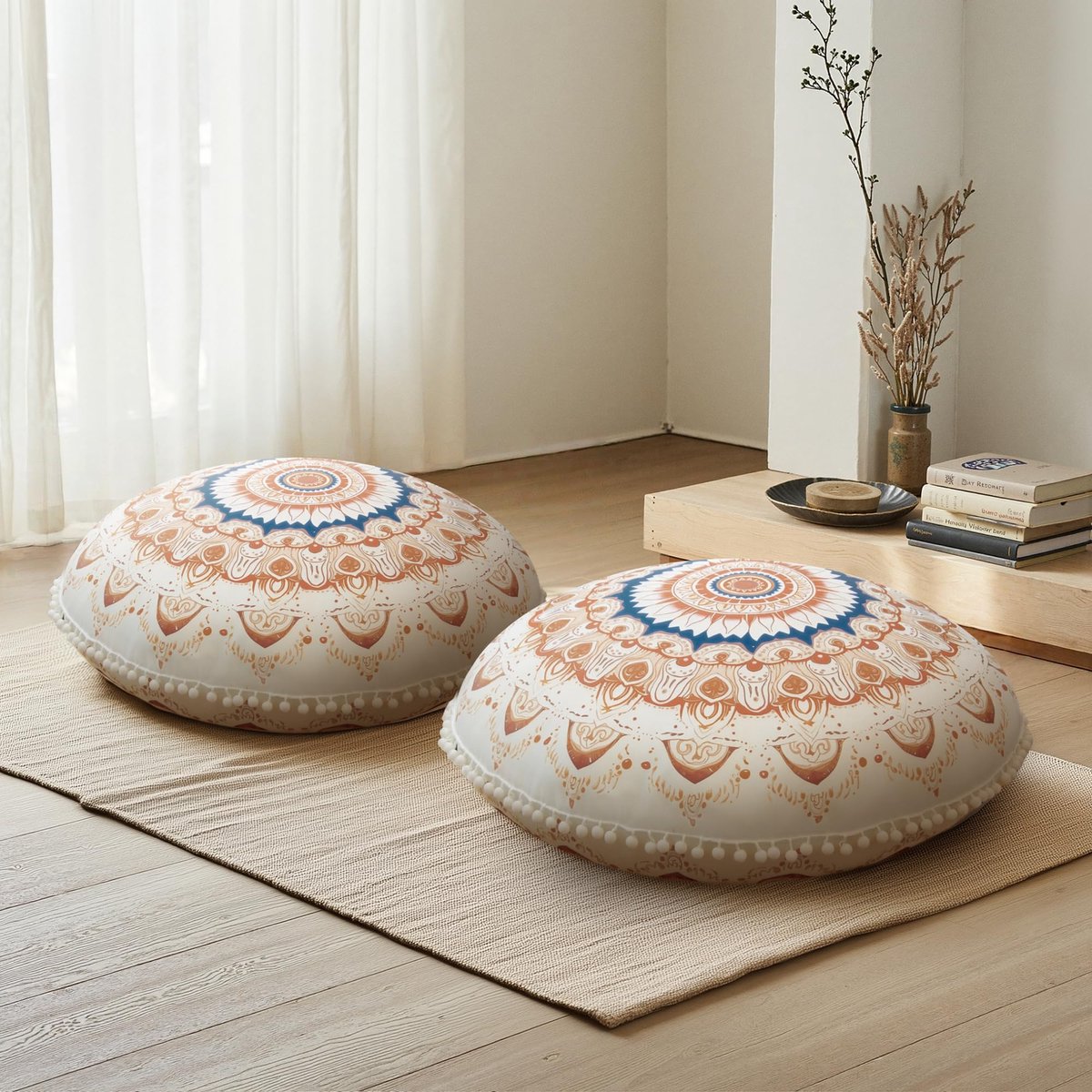 Vloerkussen met afneembare en wasbare overtrek, 80 cm groot, ergonomisch yogakussen met pompondecoraties, voor binnen en buiten, Bruin