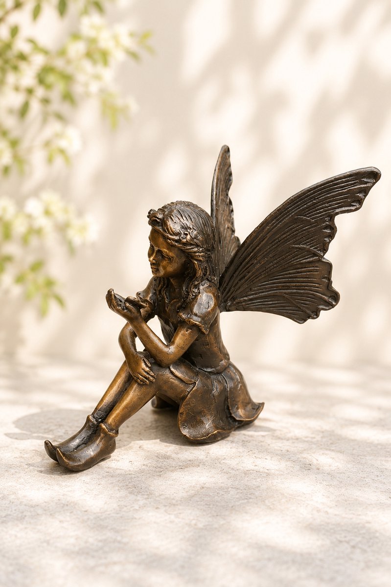 brons beeld - Zittend elfje - bronzartes - 10 cm hoog