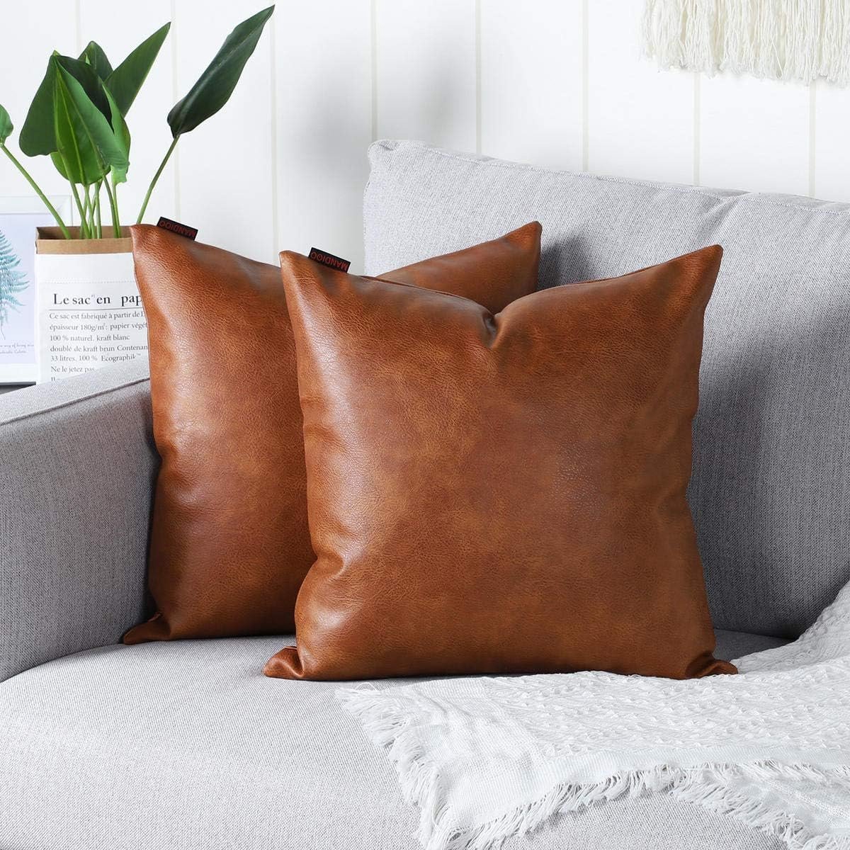 Set van 2 decoratieve kussenhoezen van kunstleer, moderne effen buitenkussenhoezen, luxe kussenhoezen voor bank, sofa en bed, 66 x 66 cm, bruin