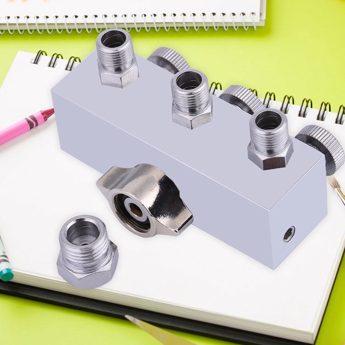 Dailygoods- Luchtslangsplitter 3-weg ontwerp - Individuele luchtdregelknoppen - Mini houder - Voor tijdelijke tatoeages - Voor gezichtsbeschildering - Efficiënt airbrushen - Airbrush Splitter