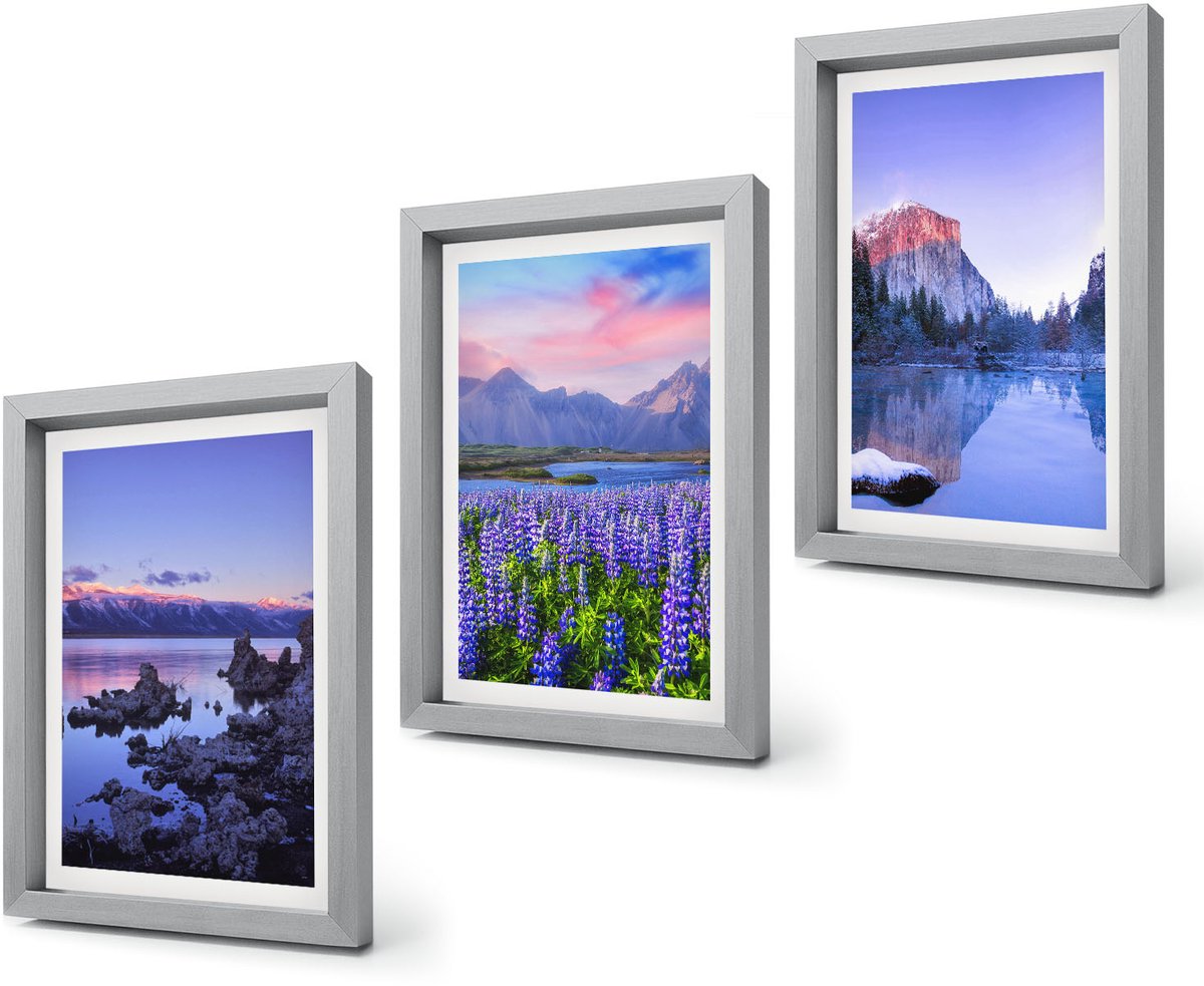 Coloray 4-Delige Schilderij Set - Berglandschappen met water, lucht en bloemenvelden - 20 x 30 cm - Muurdecoratie - Wanddecoratie - Slaapkamer - Woonkamer Decoratie Zilveren lijst