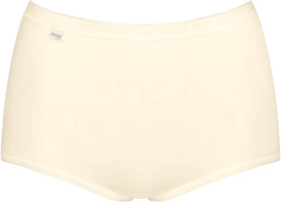 Crèmekleurige damesbroek met hoge taille en kanten rand aan de tailleband en beenopeningen.