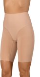 Lichtbruine corrigerende boxershort met lange pijpen, hoge taille en gladde afwerking.