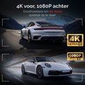 Porsche 911 met 4K voorcamera en 1080p achtercamera, rijdend op een racebaan.
