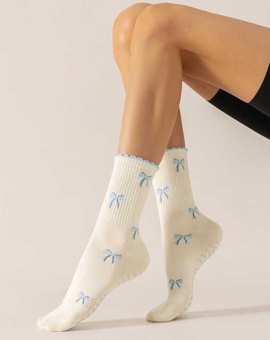 Omgoods - Schattige Pilates Grip Sokken voor Vrouwen met Antislip van Omgoods — afbeelding 4