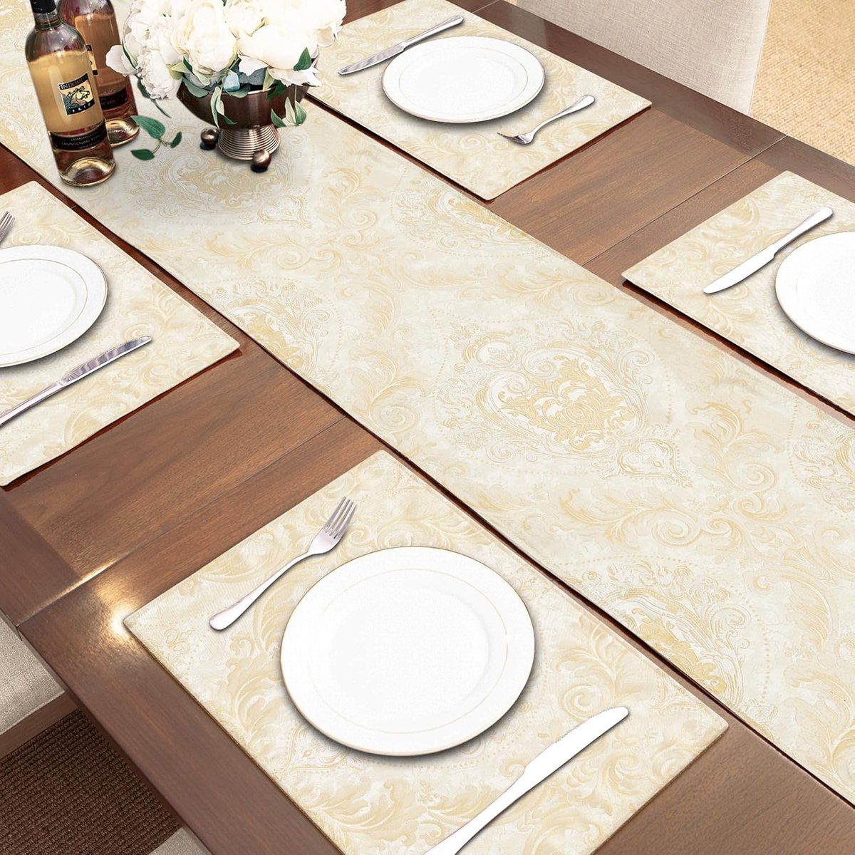Tafelloper 33x228 cm - Dubbel Laags Damast - Lichtgoud met Kwasten - Elegant voor Eetkamer - ShopVlot