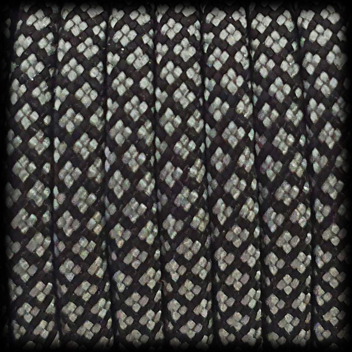 Paracord 550 touw 30 m - polyester - donkergrijs-zwart - ideaal voor outdoor activiteiten - ShopVlot