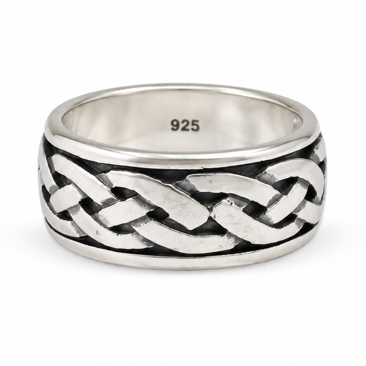 Handgemaakte 925 Zilveren Ring met Keltisch Knoopmotief – Maat 17 mm -Brede Sterling Zilveren Ring met Geoxideerde Donkere Accenten – Unisex