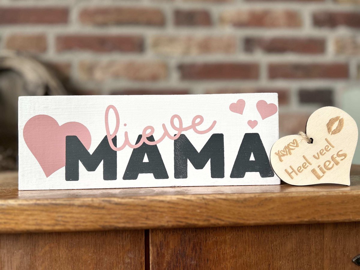 Creaties van hier - Tekstblok Lieve mama - met houten hartje - wit roze - 9x18 cm