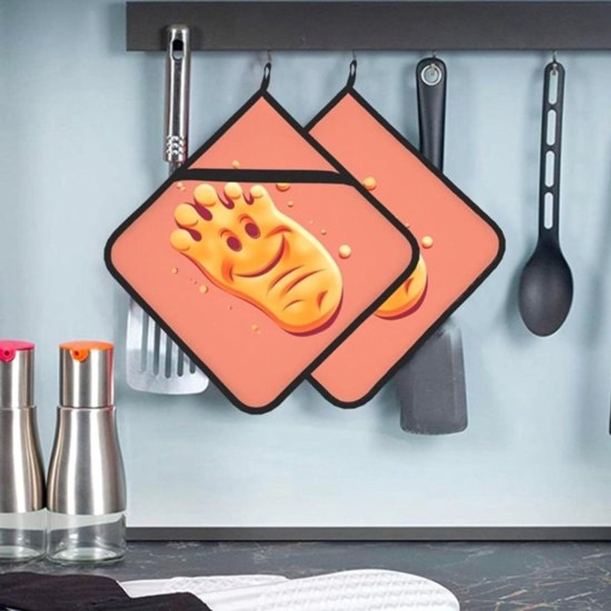 Pannenlappen Set - Keuken Hittebestendig - Veilig Koken - Met Handige Zak - 20 x 20.5 cm - Zwart