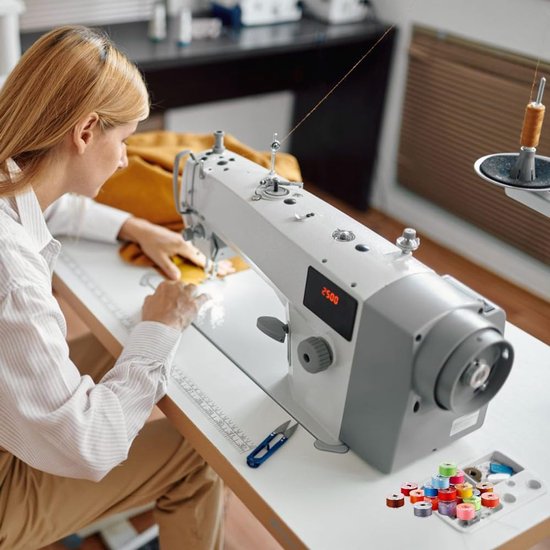 Spoelen, kunststof, transparant, universele plastic spoelen, voor de meeste naaimachines — afbeelding 3