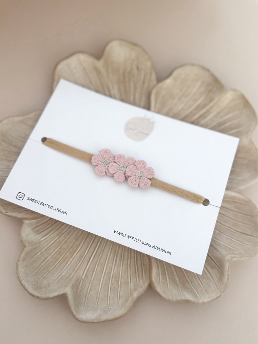 Haarband Blossom - Roze - Elastische Newborn Haarbanden - Haarbandjes voor Baby & Newborn - Haaraccessoires voor Meisjes & Kinderen - Haarbandje - Kraamcadeau - Babyshower Cadeau