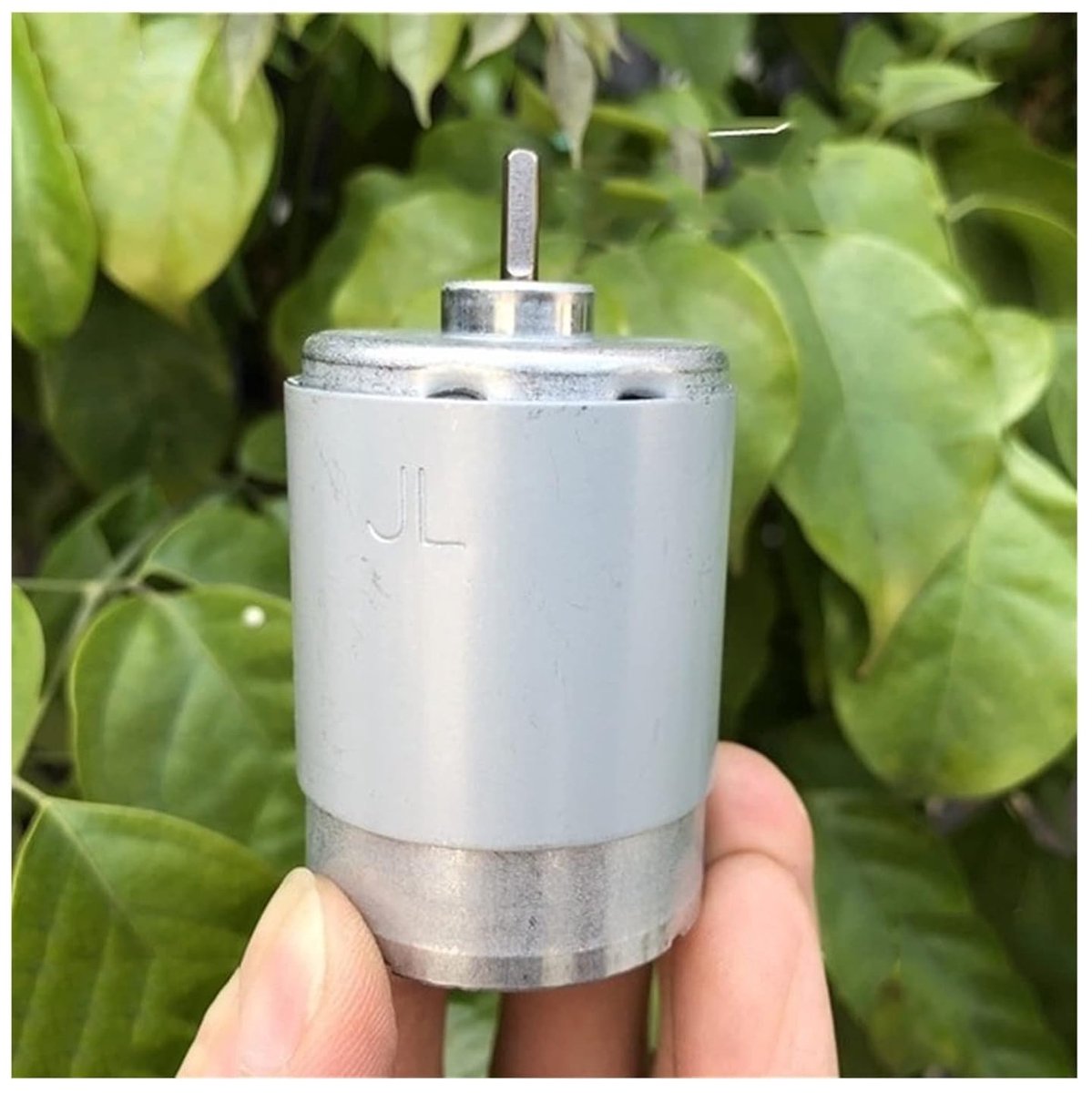 DC Micro Motor - D-As Motor - DIY Projecten - Breed Spanningsbereik - 100 Gram - Zilverkleurig